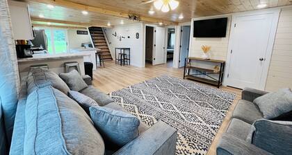 Grand Marais, MI: A stoneâs throw to hiking, ORV, & snowmobile trails!