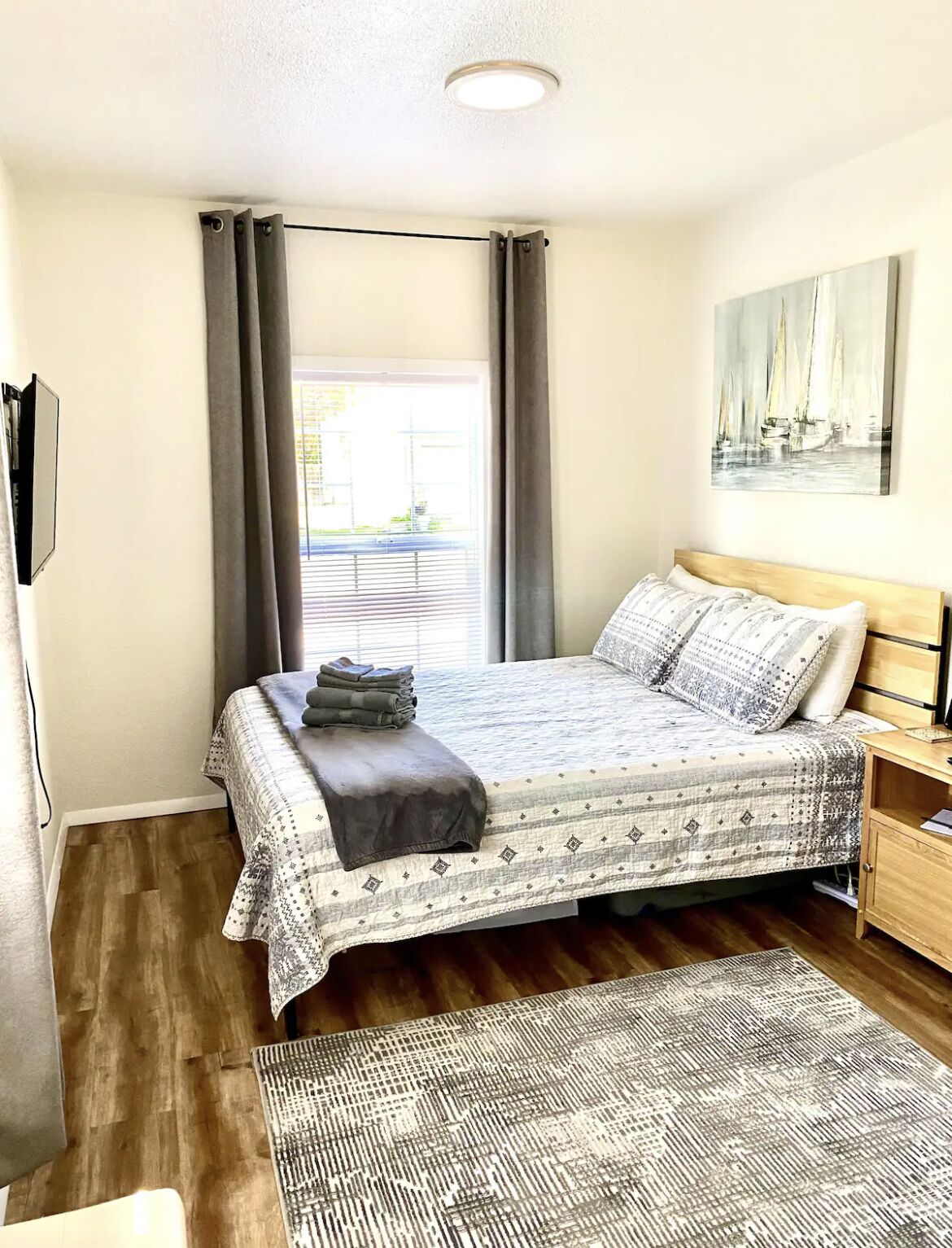 1 bedroom, iron/ironing board, free WiFi, bed sheets