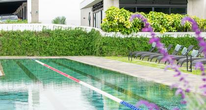 Casa Serena: Cozy 2BR Home with A/C & Fast Wi-Fi