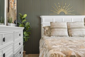3 slaapkamers, een bureau, reisbedje, wifi
