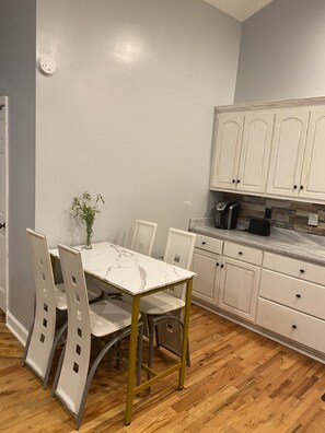 Dining - Furnished 2BR, Near Stableview, Short & Extended Stays Welcome! (Aiken)