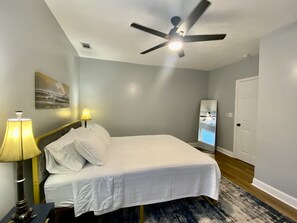 2 bedrooms, free WiFi, bed sheets - Furnished 2BR, Near Stableview, Short & Extended Stays Welcome! (Aiken)