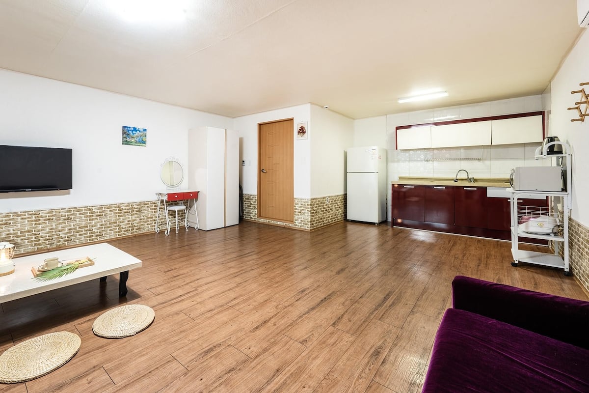 Eenvoudige kamer, 1 slaapkamer (somang) | 1 slaapkamer, gratis wifi