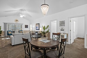 Interior - 3BR Golf and Beach Condo in the center of all the action. (Myrtle Beach)