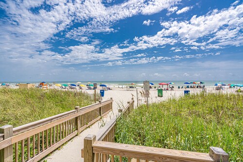 3BR Golf and Beach Condo in the center of all the action. 