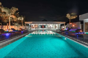 Outdoor pool, pool loungers - Mystic Garden 8BR Private Pool Villa (Rawai)