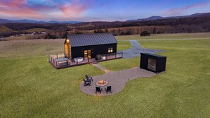 Exterior - Blue Ridge Mini Lux Retreat 2 w/ HOT TUB, Sauna + Cold Plunge! (Shenandoah)