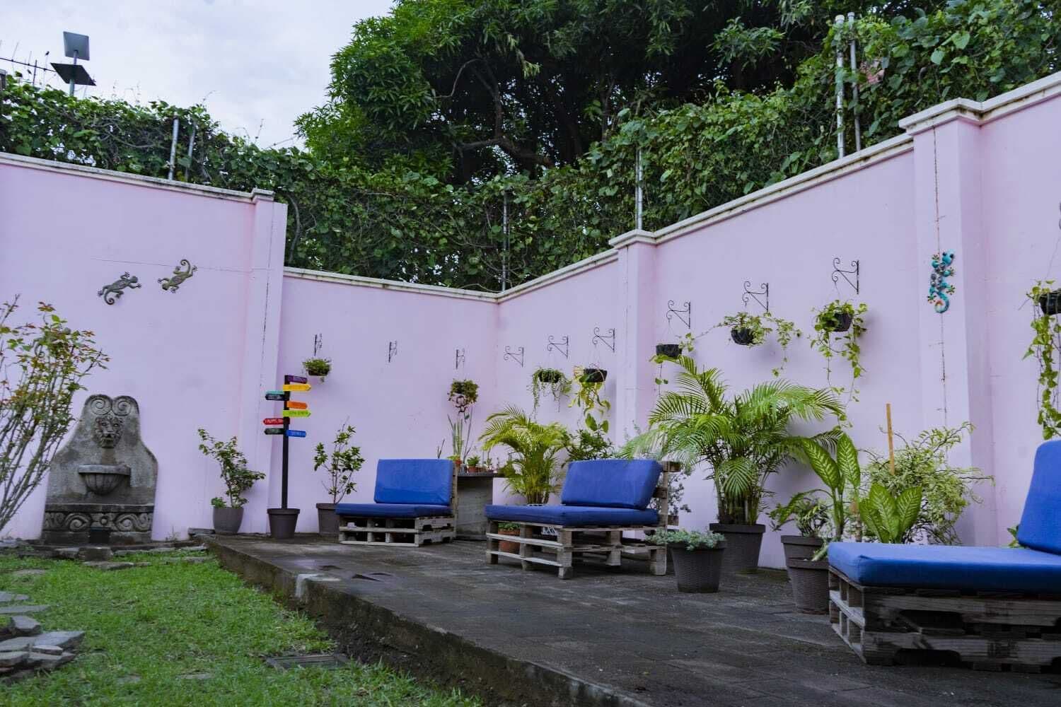 Smart TV de 42 pulgadas con canales digitales 