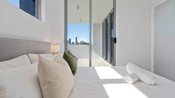 2 bedrooms, iron/ironing board, travel cot, WiFi