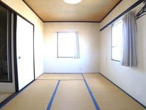 2 Schlafzimmer, Verdunkelungsvorhänge, kostenloses WLAN