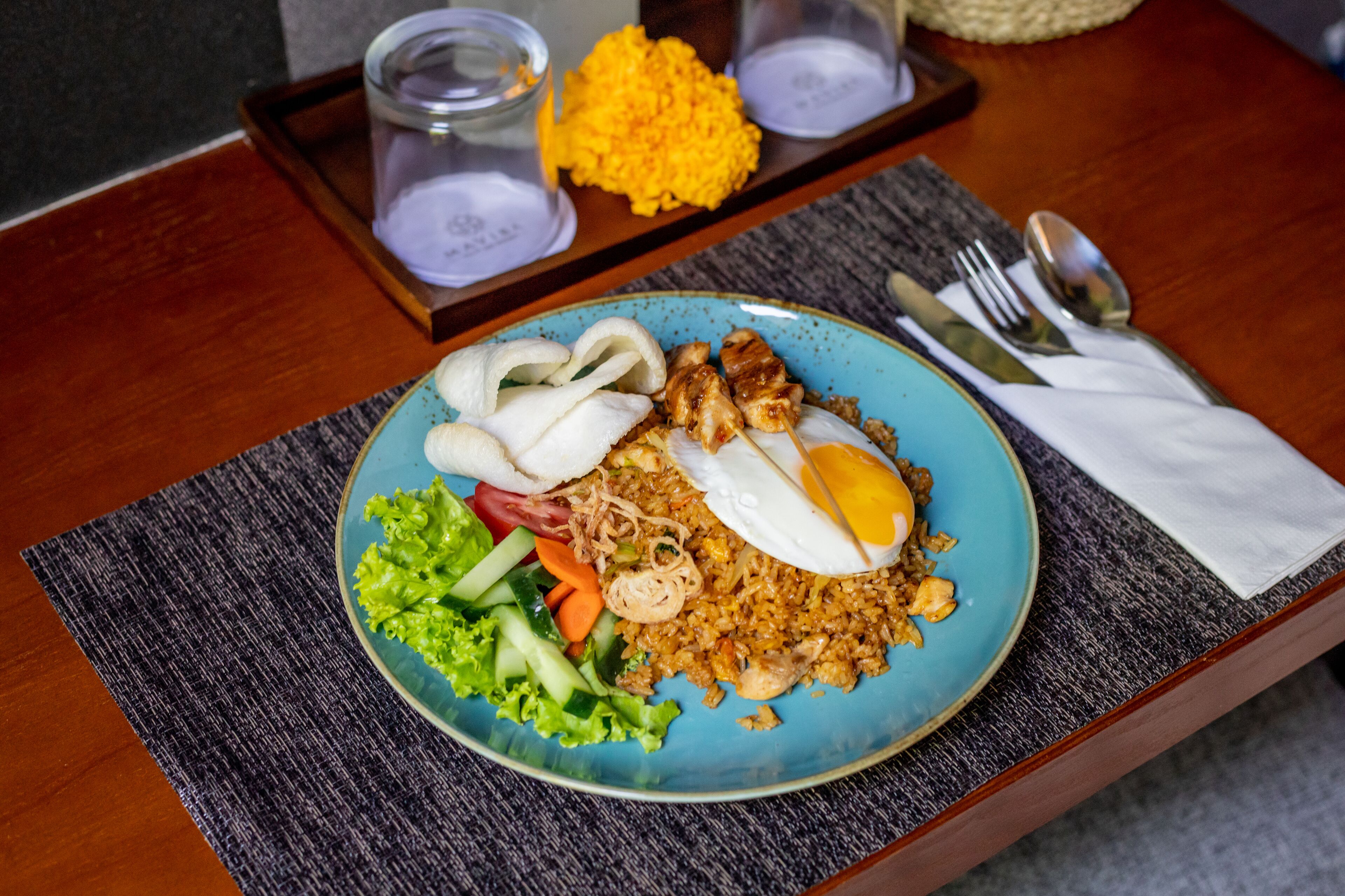 朝食