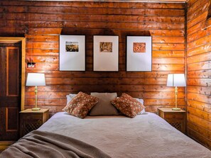 2 chambres, fer et planche à repasser, lit parapluie, Wi-Fi gratuit