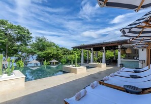 屋外プール