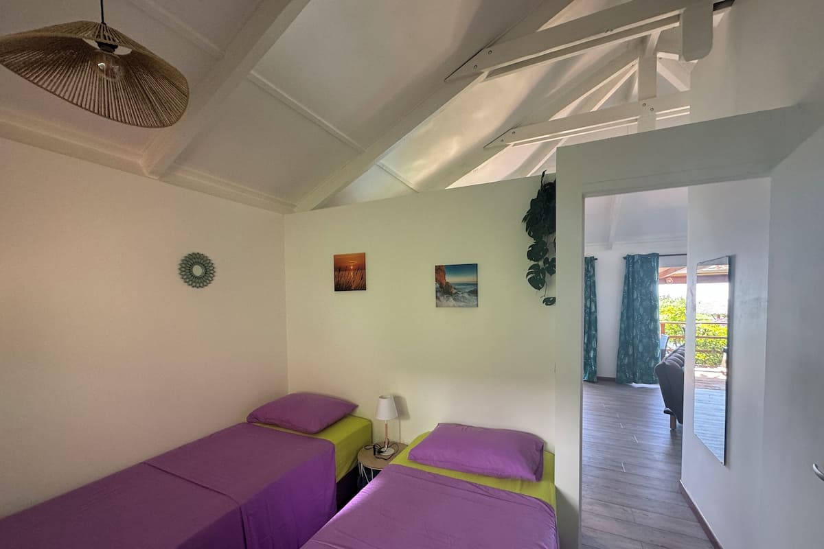 Comfort Bungalow, 2 Bedrooms | 2 bedrooms, premium bedding, Select Comfort beds, in-room safe