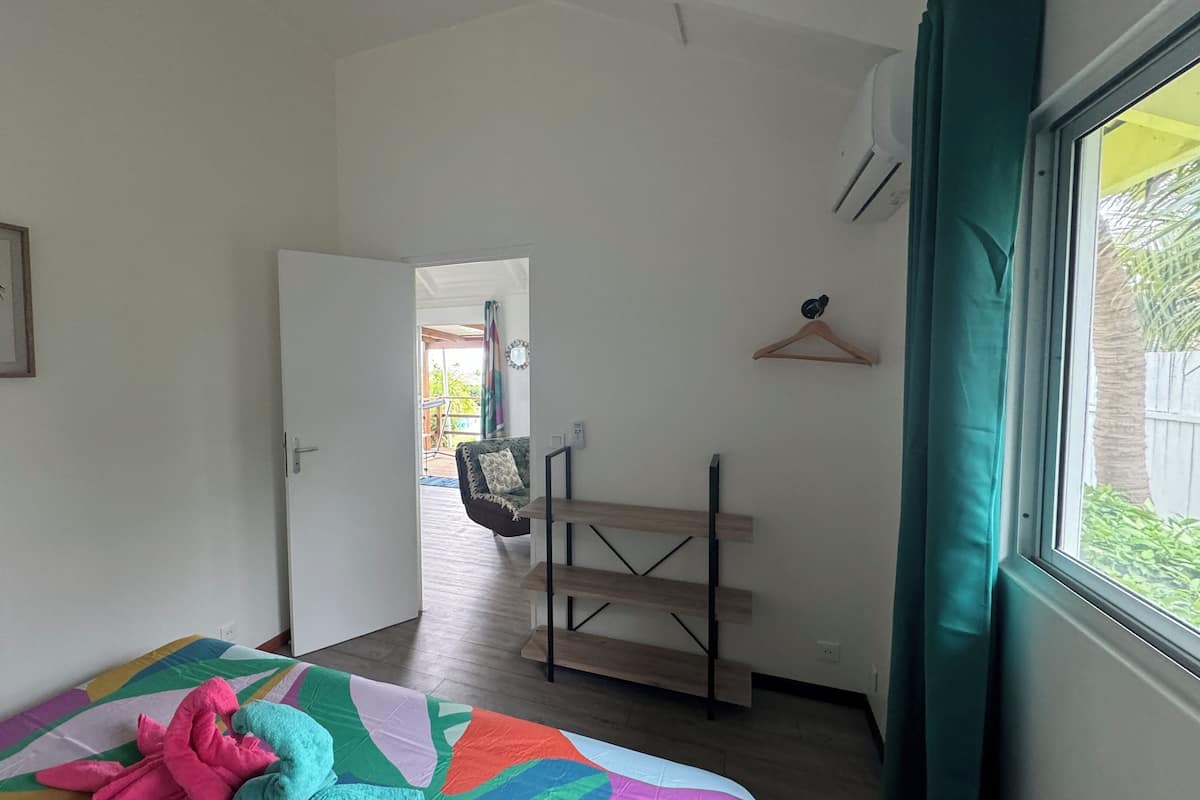 Classic Bungalow, 2 Bedrooms | 2 bedrooms, premium bedding, Select Comfort beds, in-room safe