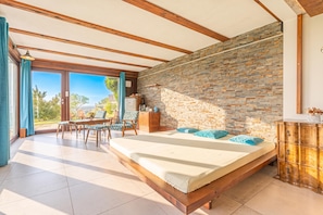 3 habitaciones, tabla de planchar con plancha y wifi gratis
