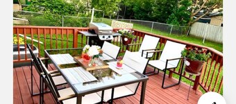 Coastal Charm meets Farmhouse living in a cozy single-family. 8 min to Mayo.