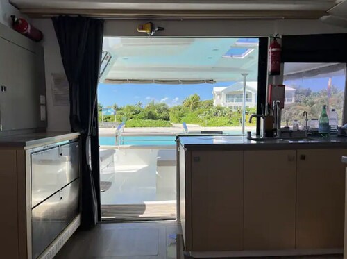 Fountaine Pajot, Big Ben