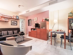 TV - Sevilla Best Location Triana Apartment (Sevilla)
