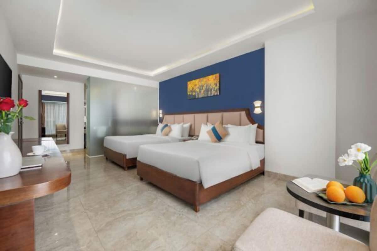 Premium bedding, minibar, in-room safe, individually furnished
