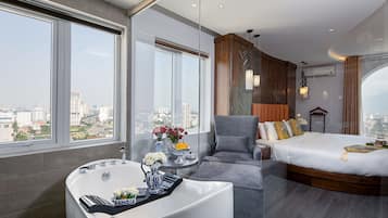 Premier Double Room, 1 King Bed, Bathtub, City View | Bathroom | Shower, designer toiletries, hair dryer, bathrobes