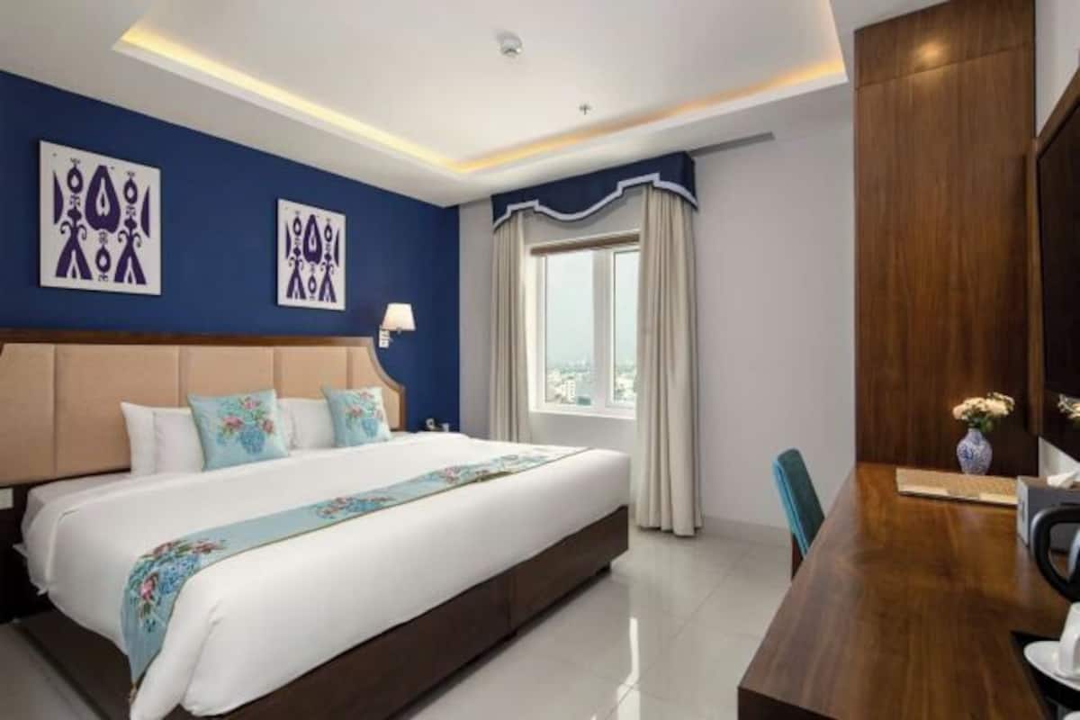 Premium bedding, minibar, in-room safe, individually furnished