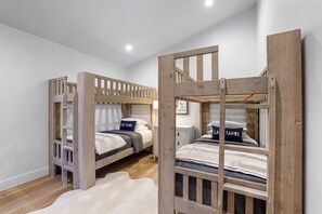 5 chambres, bureau, fer et planche Ă repasser, Wi-Fi