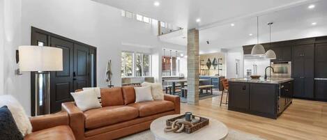 TV, fireplace, offices