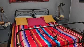 4 chambres, fer et planche Ă repasser, draps fournis