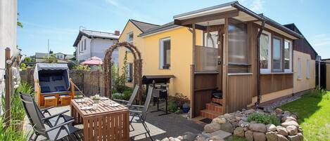 تناول الطعام بالخارج