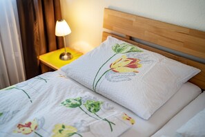 2 bedrooms, free WiFi, bed sheets