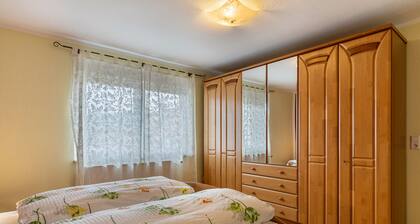 Apartment 'Kreuzstube' with Mountain View and Wi-Fi