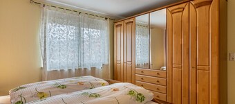 Apartment 'Kreuzstube' with Mountain View and Wi-Fi