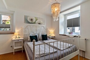 1 bedroom, iron/ironing board, free WiFi, bed sheets - Apartment 'Ferienwohnung Zur Weinsteige' with Wi-Fi (Ihringen am Kaiserstuhl)