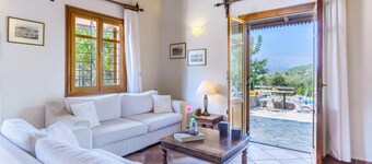 斯科派洛斯伊奧安娜別墅