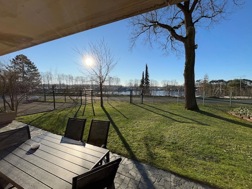 Ferienwohnung 'Seerose' mit Seeblick, privater Terrasse und WLAN
