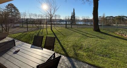 Appartement de vacances 'Seerose' avec vue sur le lac, terrasse privée et Wi-Fi
