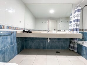 Hair dryer, towels