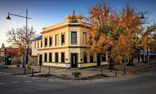 Family friendly, historical building right in the center of town!