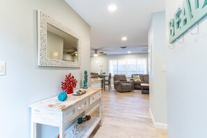 Interior - 2 BR Garden Villa near Siesta Key Beach in Polynesian Gardens with pool access (Sarasota)