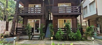 Beach Walk Resort - Goa