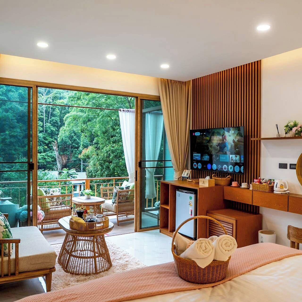 V4 : Villa Panorama View | Living area | 50-inch flat-screen TV with digital channels