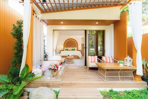 Sengetøy av topp kvalitet, skrivebord og sengetøy