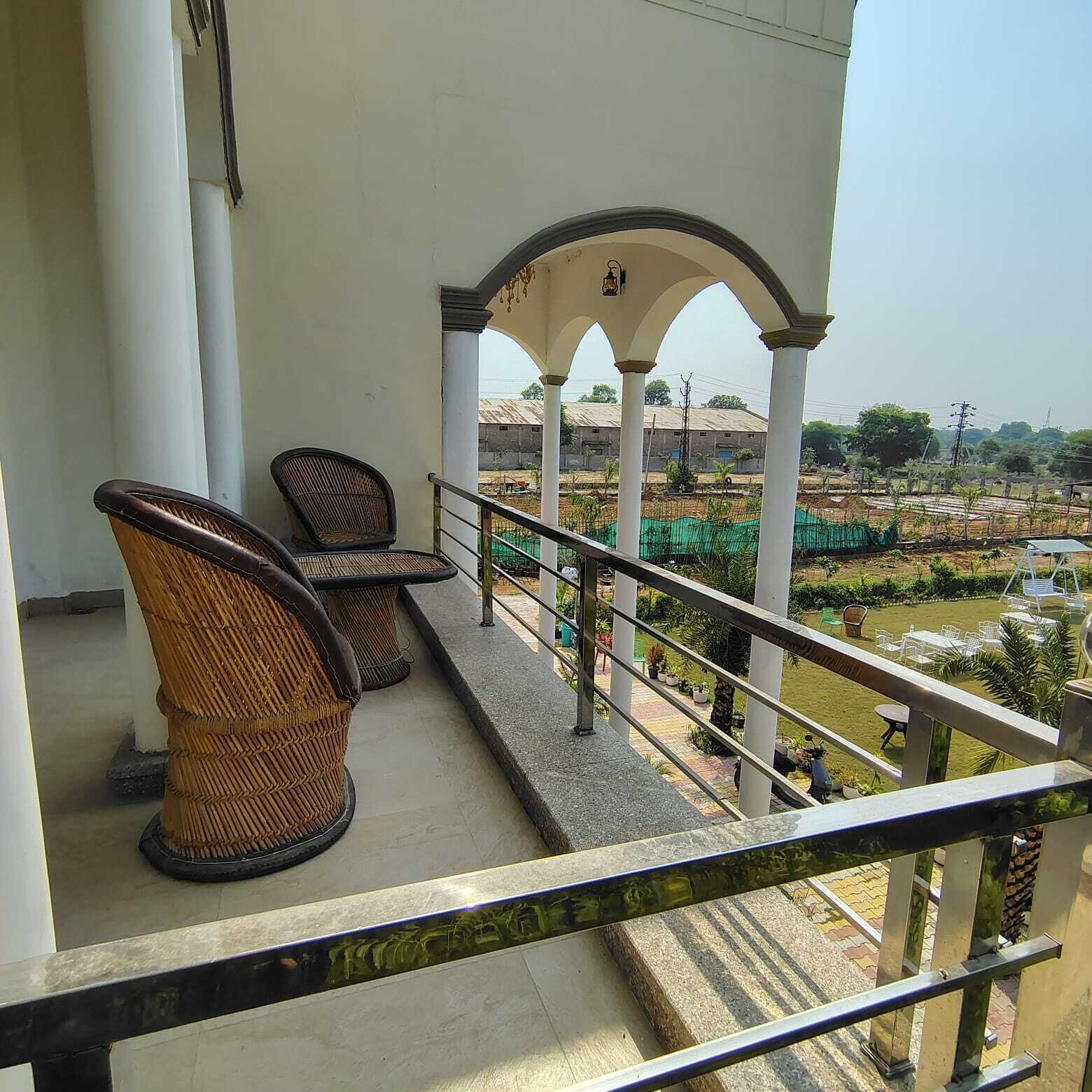 Kamar Premium | Balkon