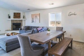 智能电视、壁炉