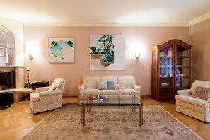 Apartment, 2 Schlafzimmer | Wohnzimmer