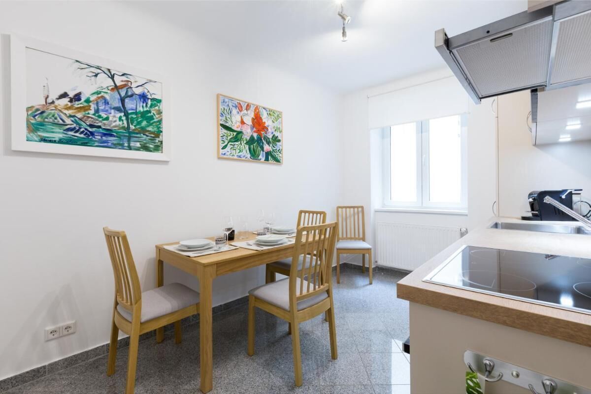 Apartment, 1 Bedroom, Garden View | Dining
