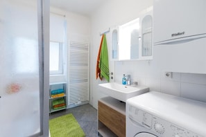 Appartement, 1 chambre, vue jardin | Salle de bain