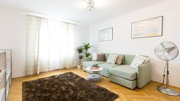 Apartment, 1 Schlafzimmer, Gartenblick | Wohnzimmer