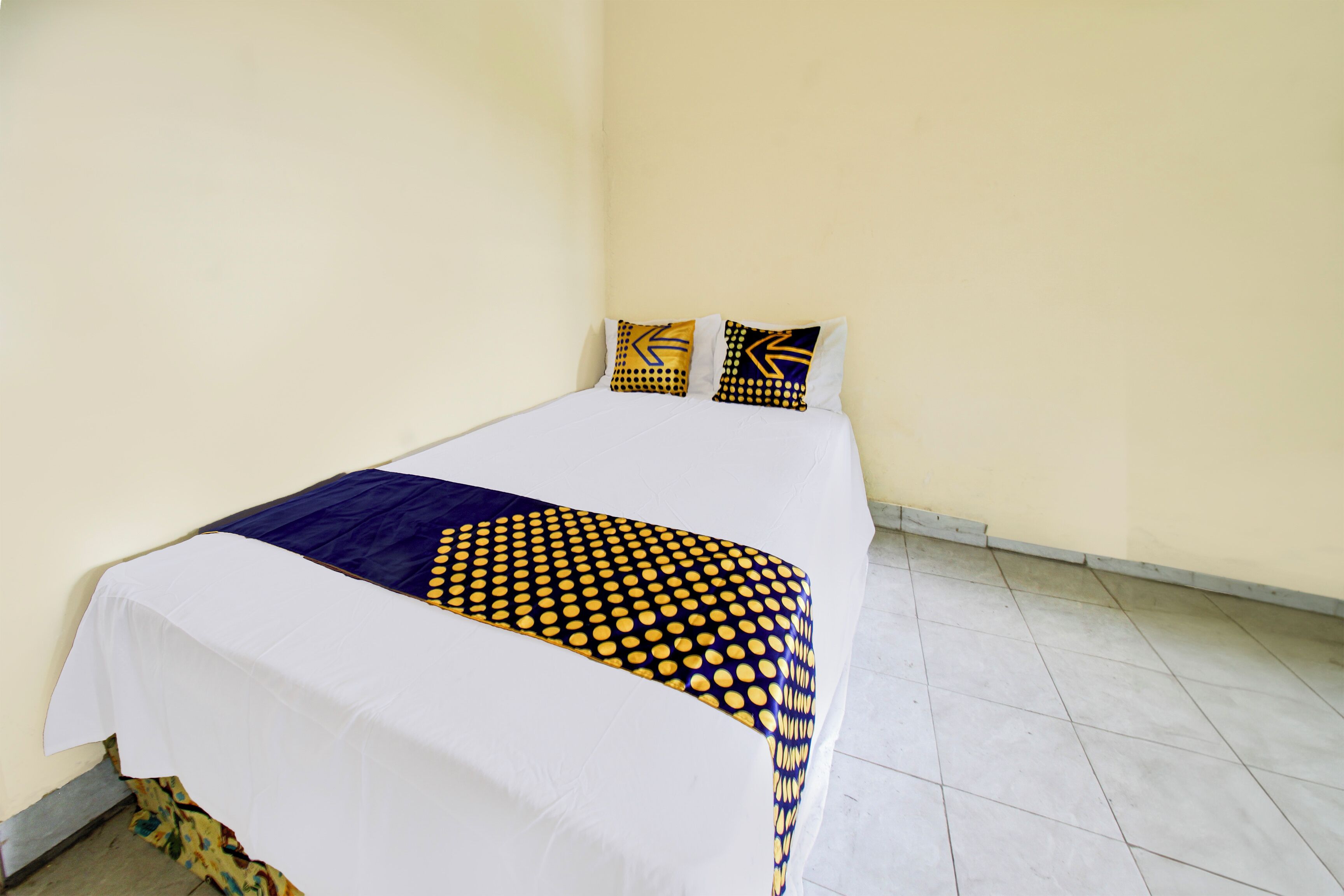 Standard Double Room | WiFi (free), bed sheets